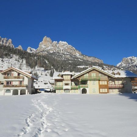 Residence Holiday Pozza di Fassa Ngoại thất bức ảnh